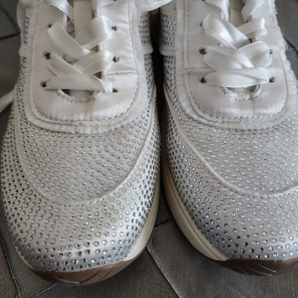 Reaction Kenneth Cole Take a Step White Sparkle Sneakers 9M - Picture 3 of 9